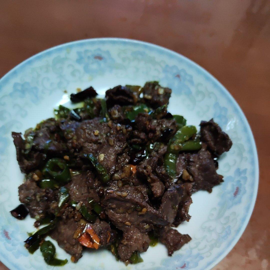 尖椒炒牛肉