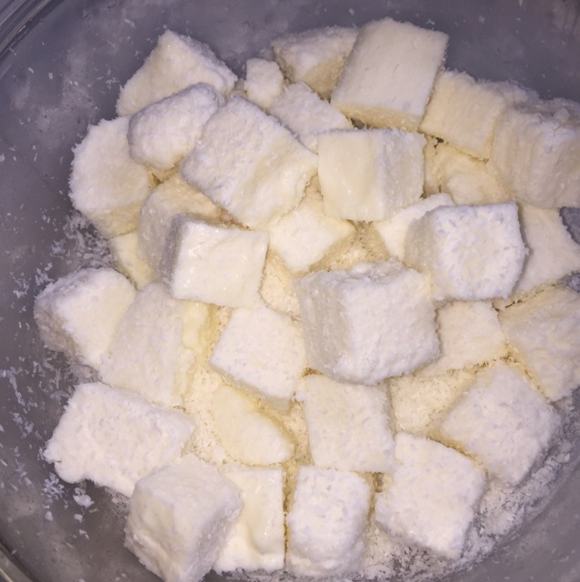 完胜85度C牛奶椰丝小方