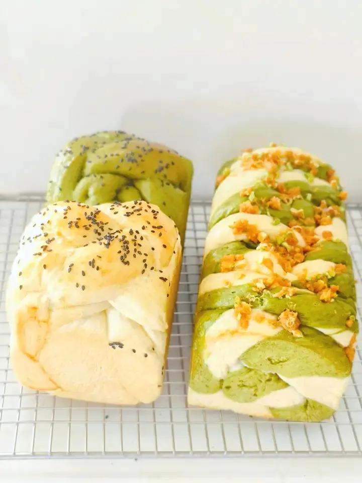 双色斑斓奶酥吐司
