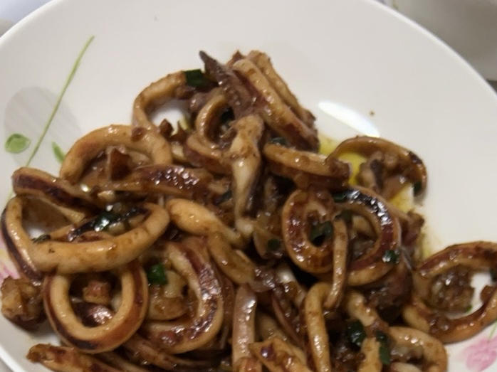 超下饭的孜然鱿鱼须，香辣爽嫩，比烧烤还好吃