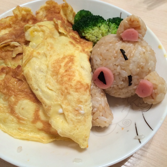 午睡的小熊蛋包饭