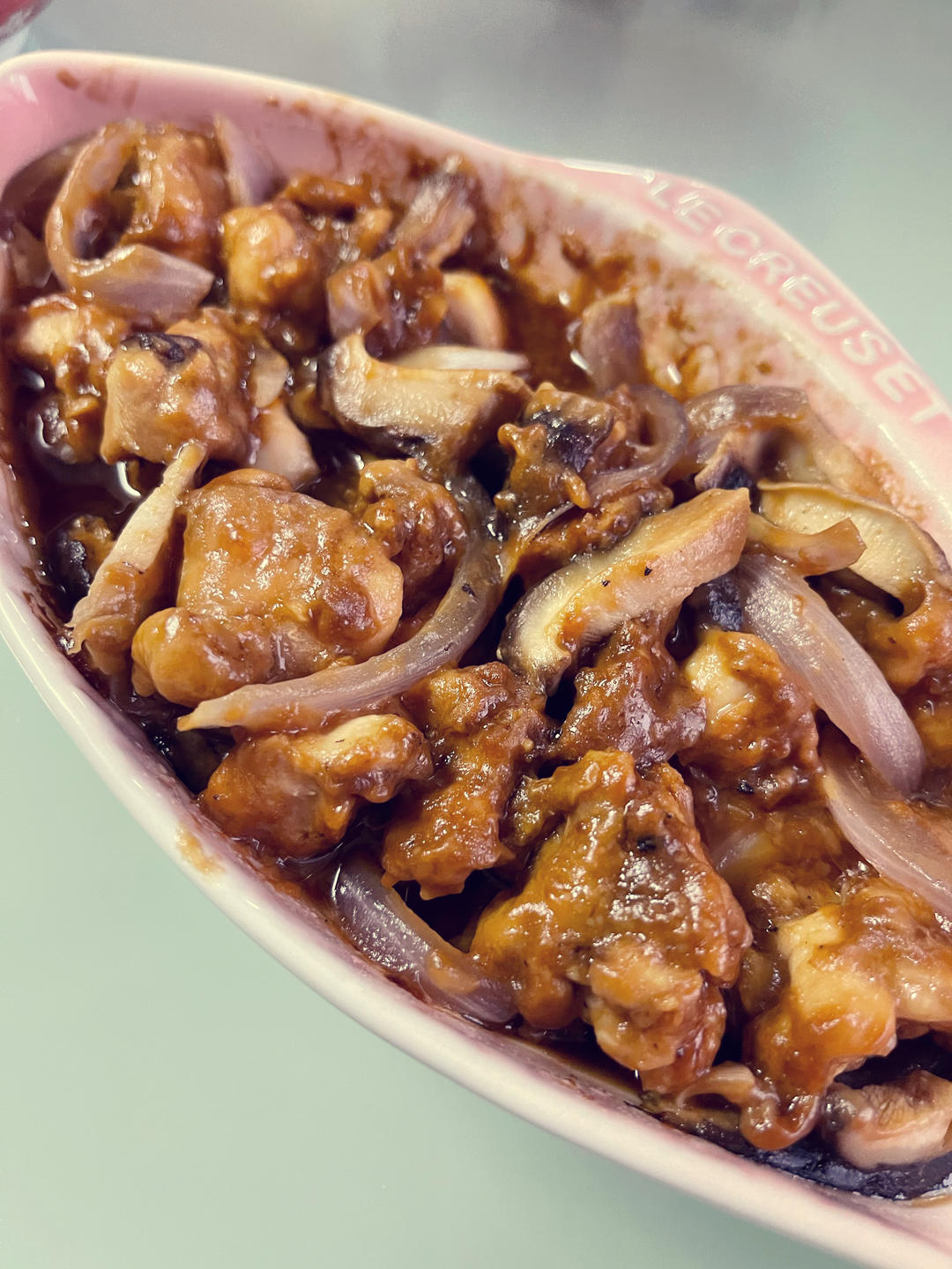 广式家常菜香菇蒸鸡，鲜嫩又方便百吃不厌