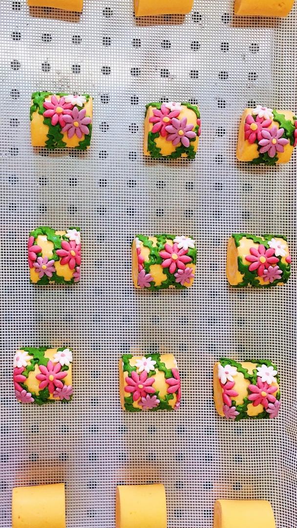 小雏菊馒头（花样刀切）