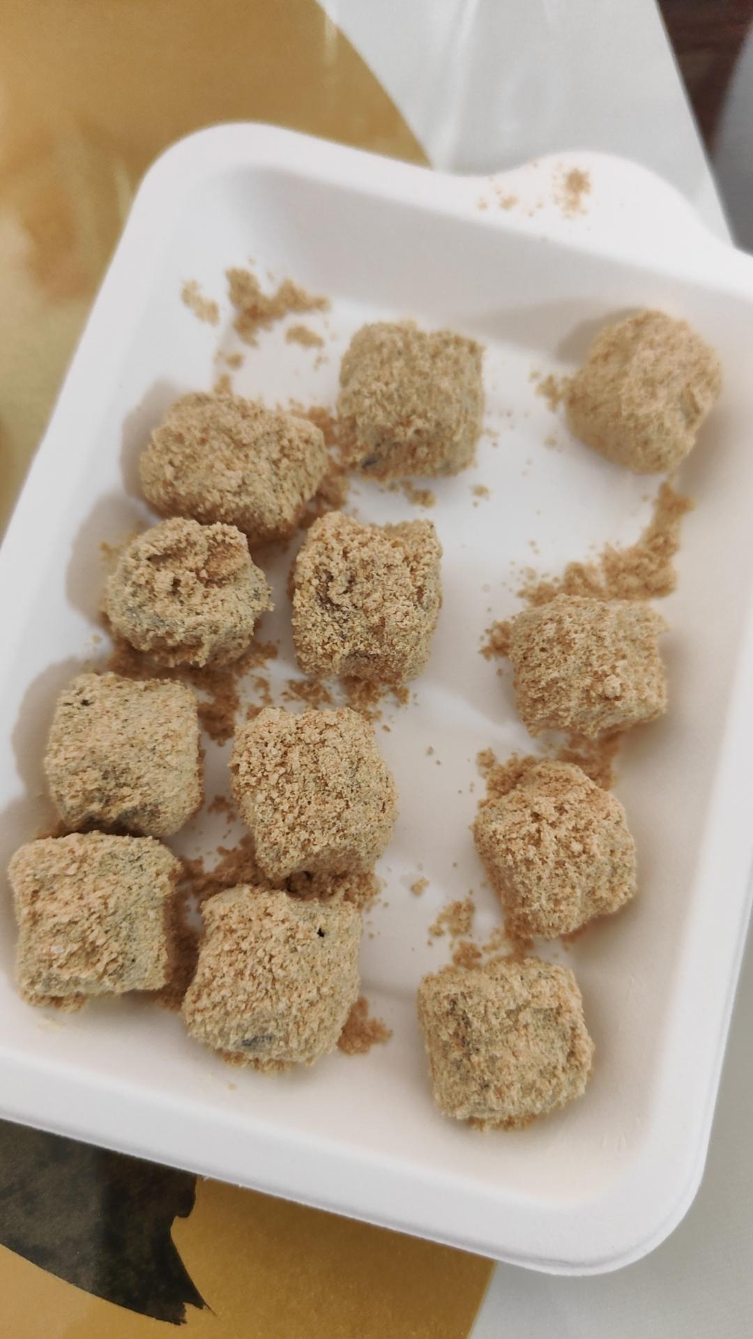 麻糍😋软软糯糯的糯米糍粑😍比外面卖的还好吃！