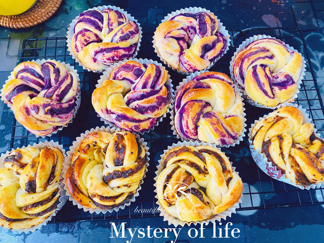 【枣泥扭纹软面包】