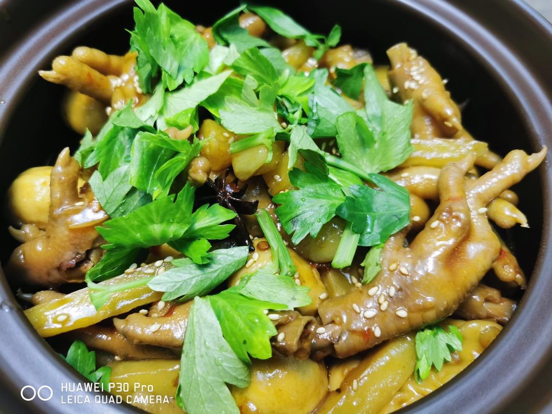 胖哥俩鸡爪鸡翅虾煲