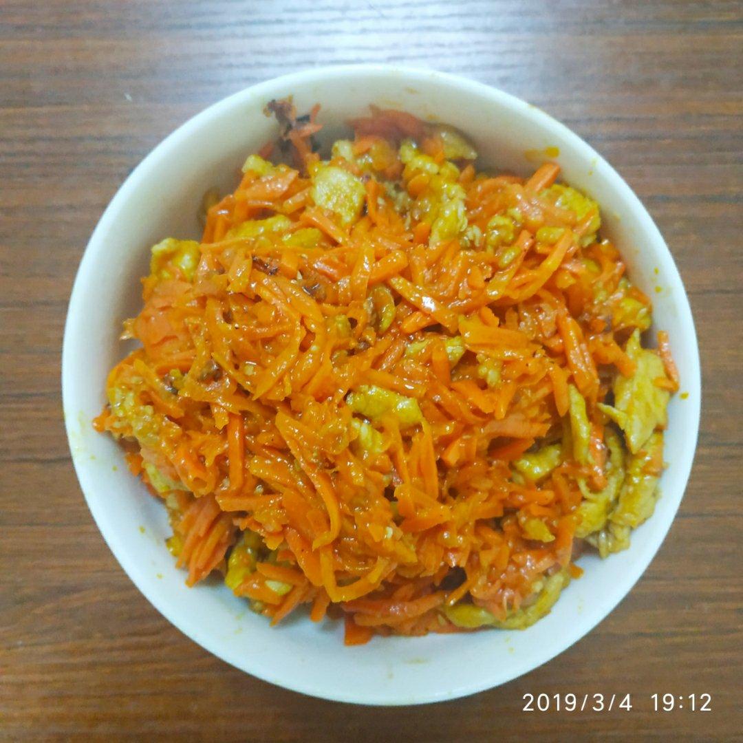 家常红萝卜丝炒肉