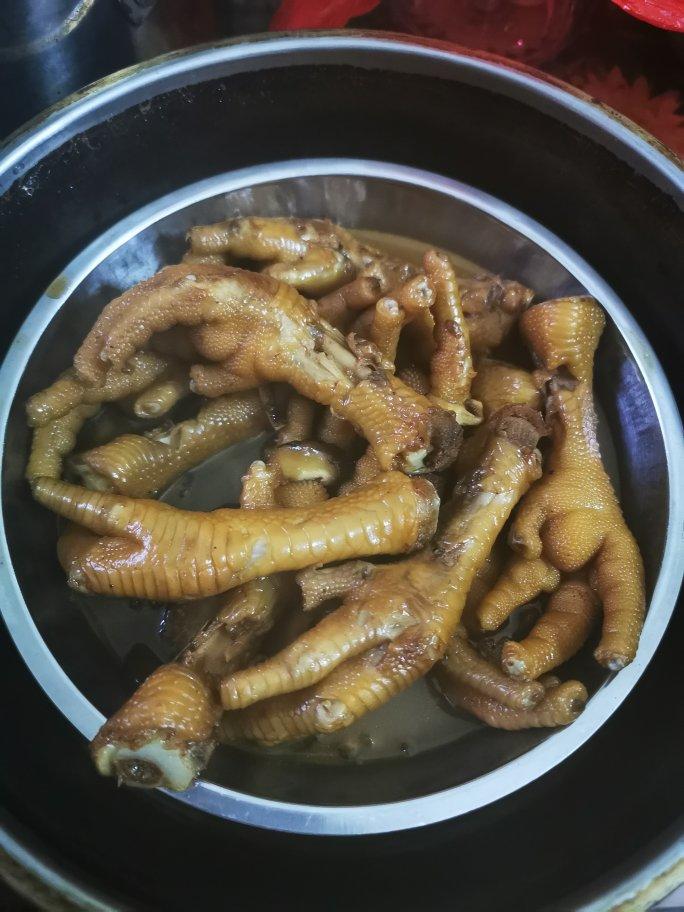 秘制卤鸡爪