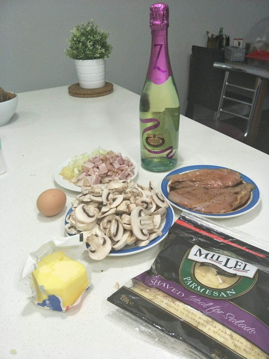 奶油鸡肉蘑菇意大利面 Cream of Mushroom Chicken Pasta