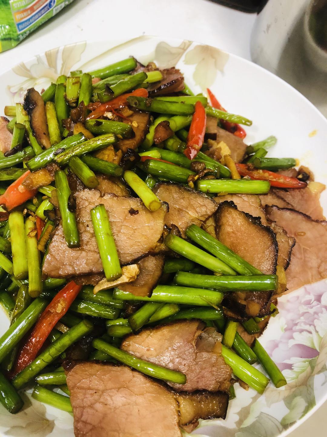蒜薹腊肉