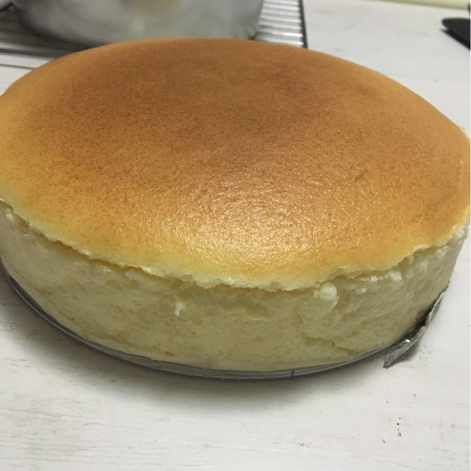 8寸轻乳酪蛋糕