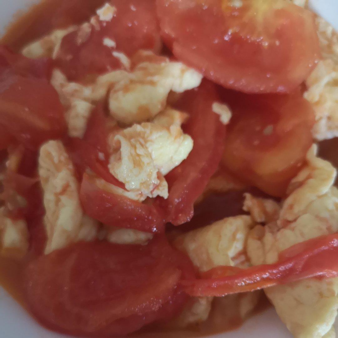 番茄炒鸡蛋（超浓的番茄味）