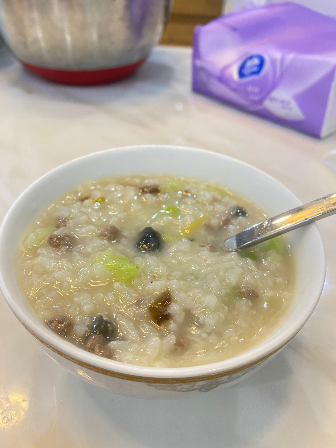 妈妈👩教我做的皮蛋瘦肉粥🥣简单快捷美味😋