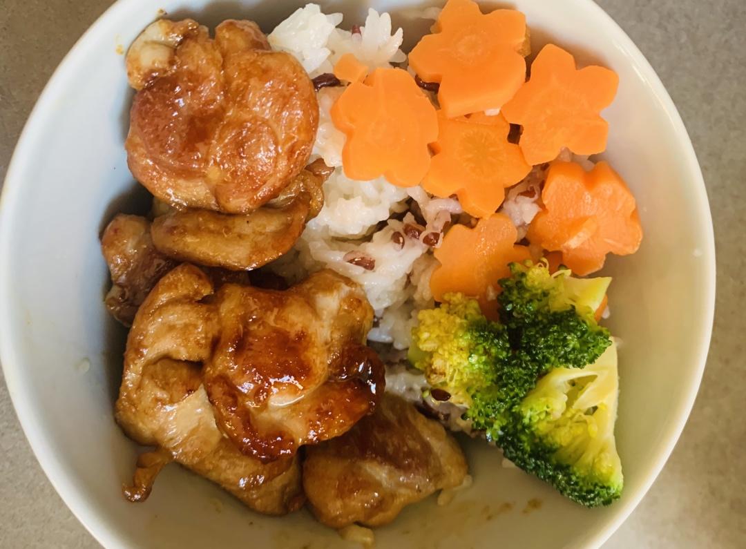 照烧鸡腿饭