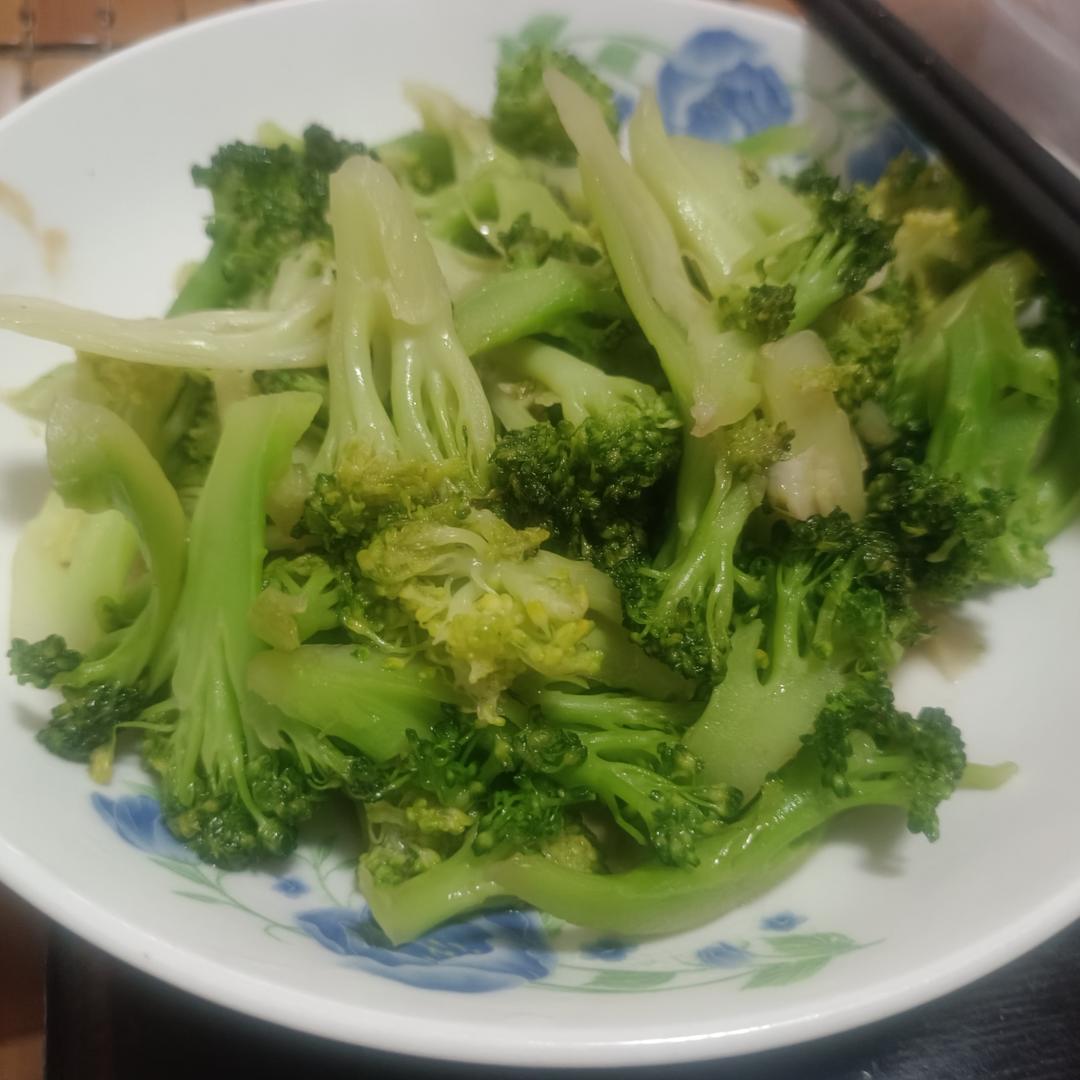 娃爱吃的清炒西兰花🥦