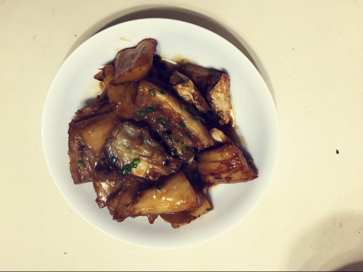 河豚鱼干红烧排骨