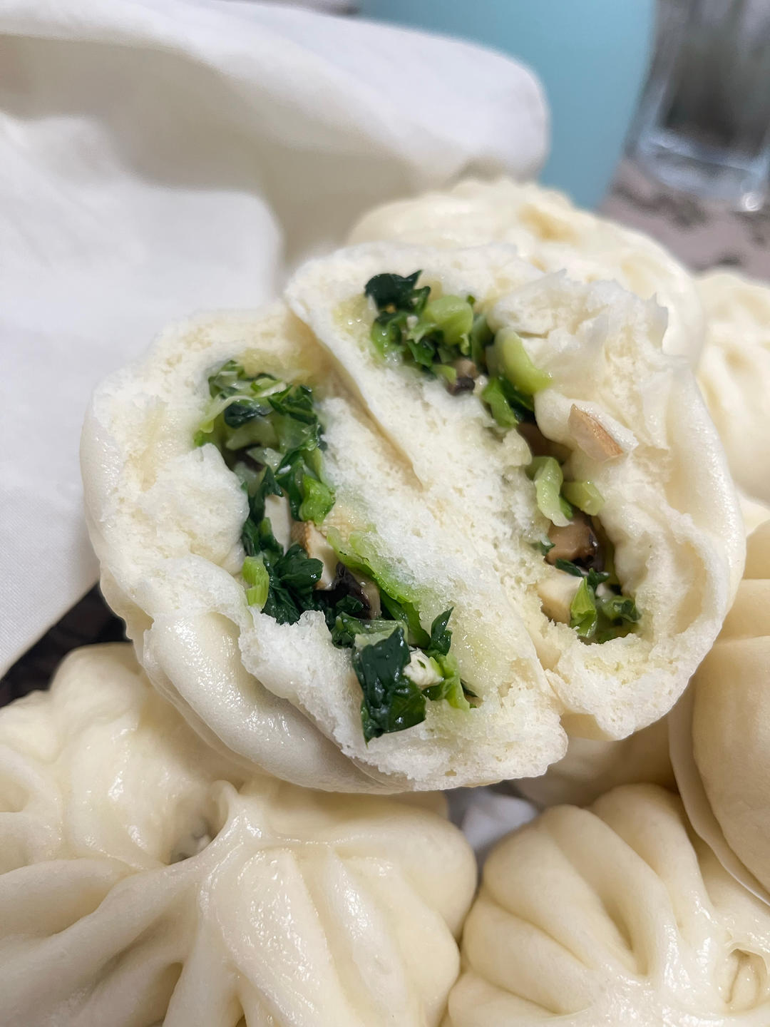 冬笋香菇菜包