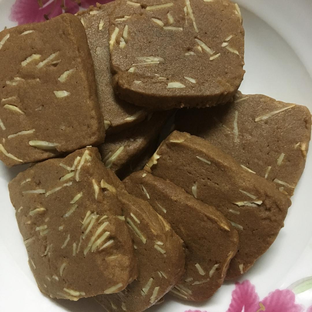 杏仁片巧克力饼干
