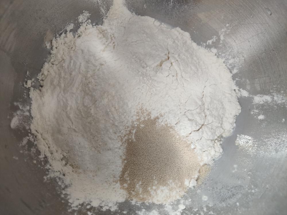 纯奶手撕吐司的做法 步骤1