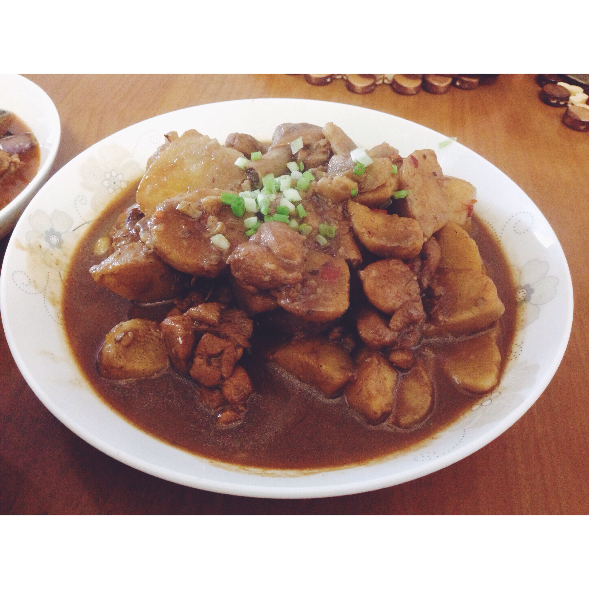 味增（味噌)芋头炖鸡翅