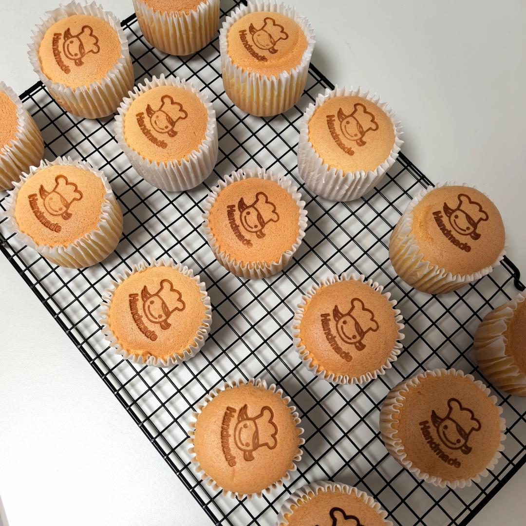 戚风杯子蛋糕的两份笔记