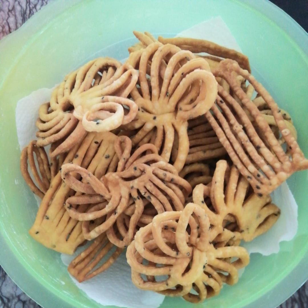 过年小零食 炸翻花 酥香可口油而不腻 附细节视频详解