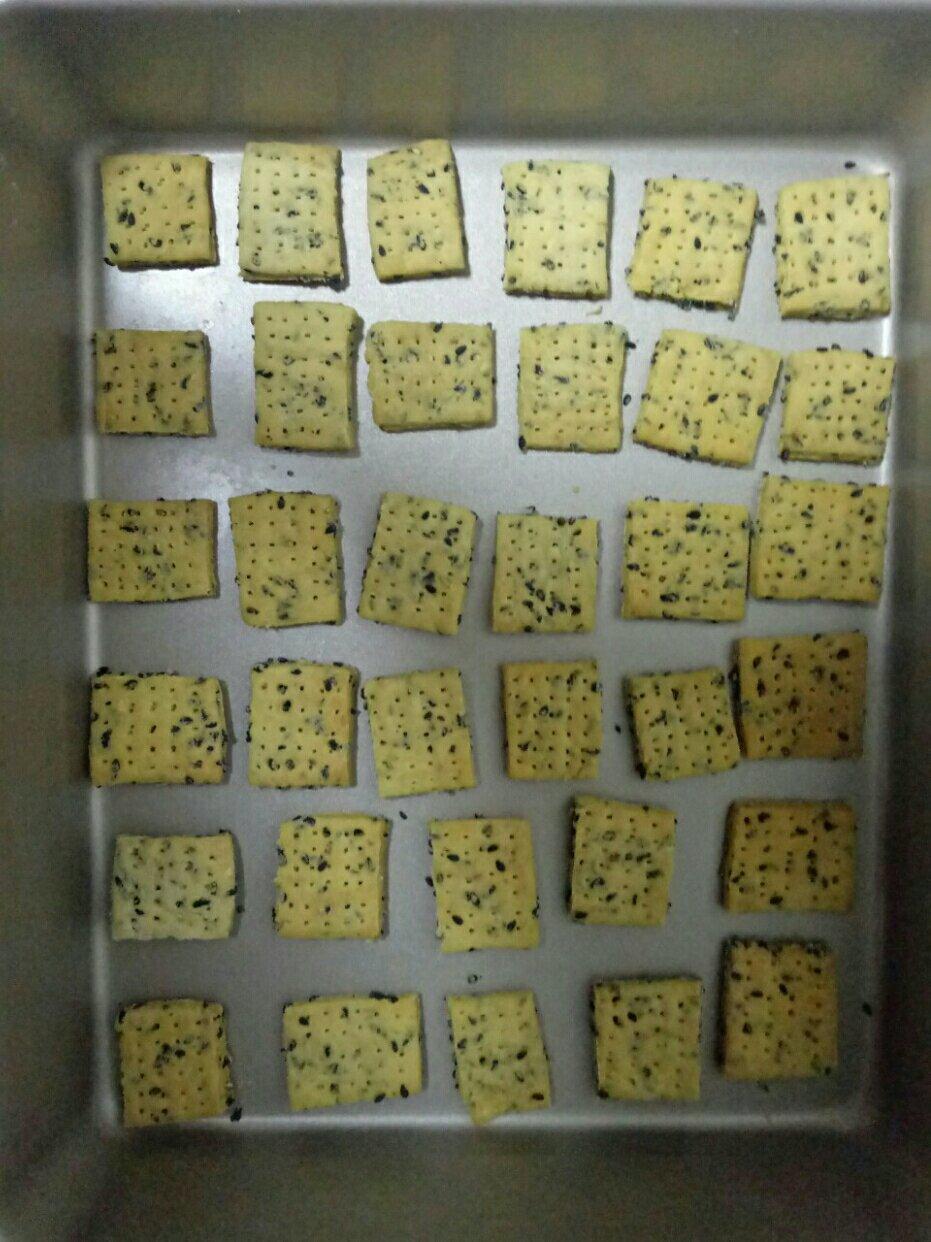 黑芝麻咸香饼干