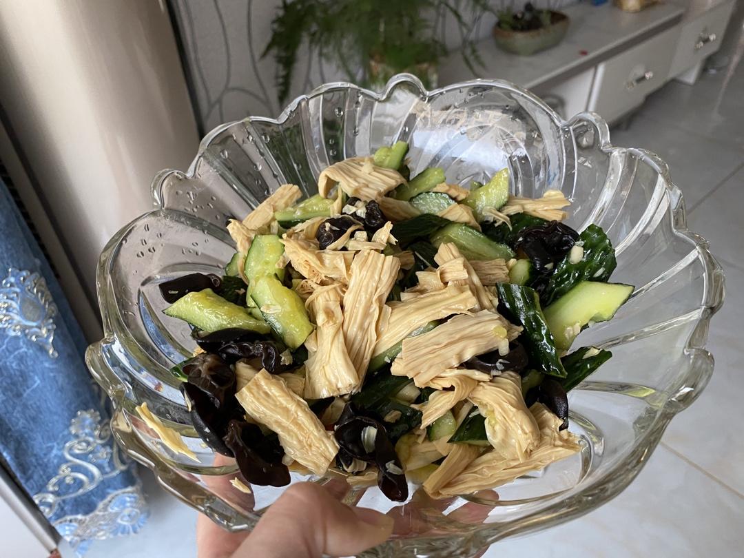 凉拌腐竹黄瓜