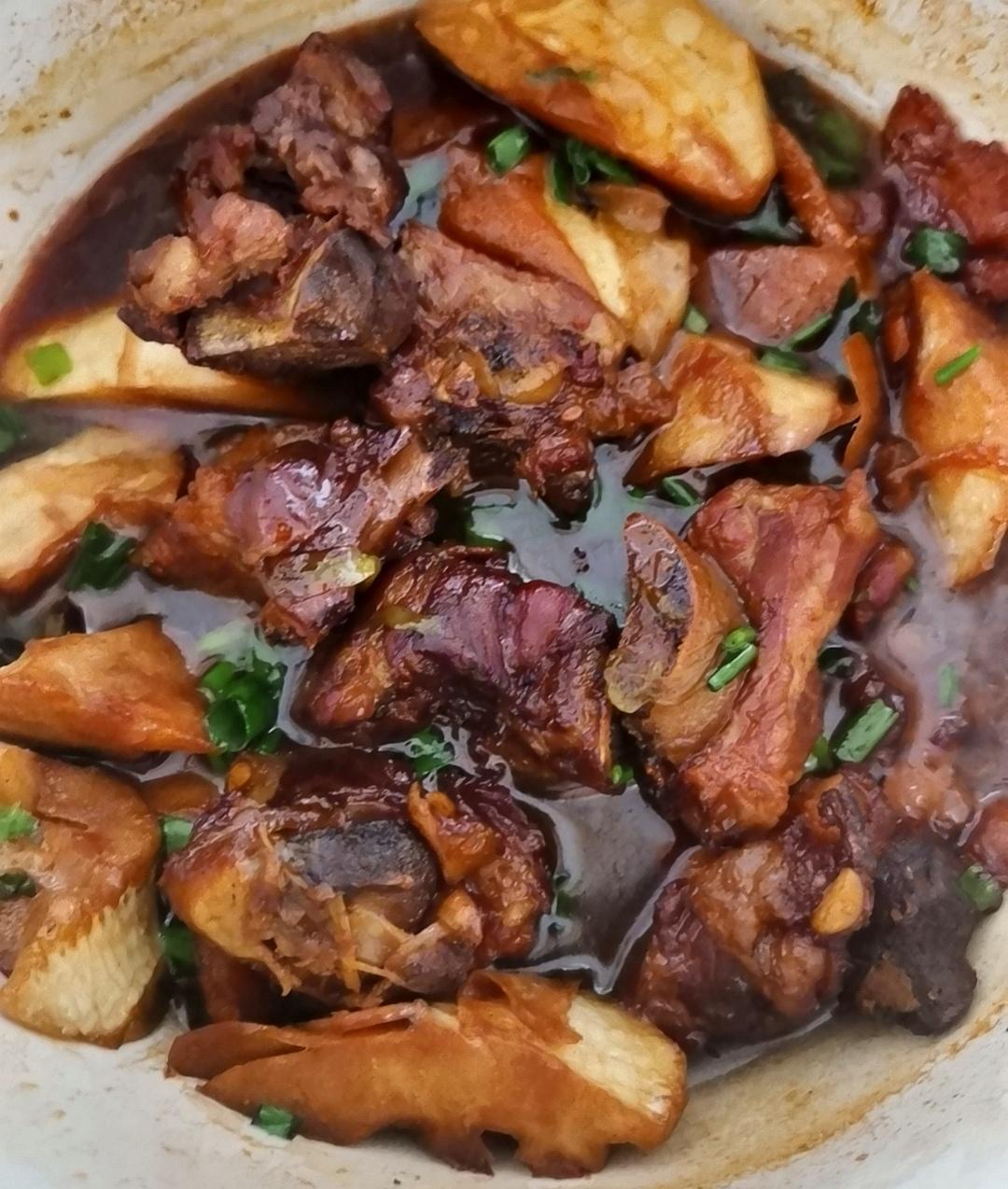 春笋焖排骨