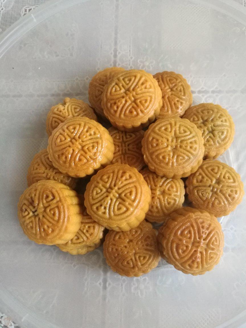 广式月饼——蛋黄莲蓉月饼