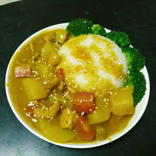 咖喱鸡肉饭