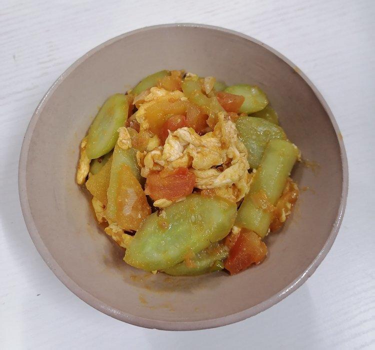 西红柿黄瓜炒鸡蛋