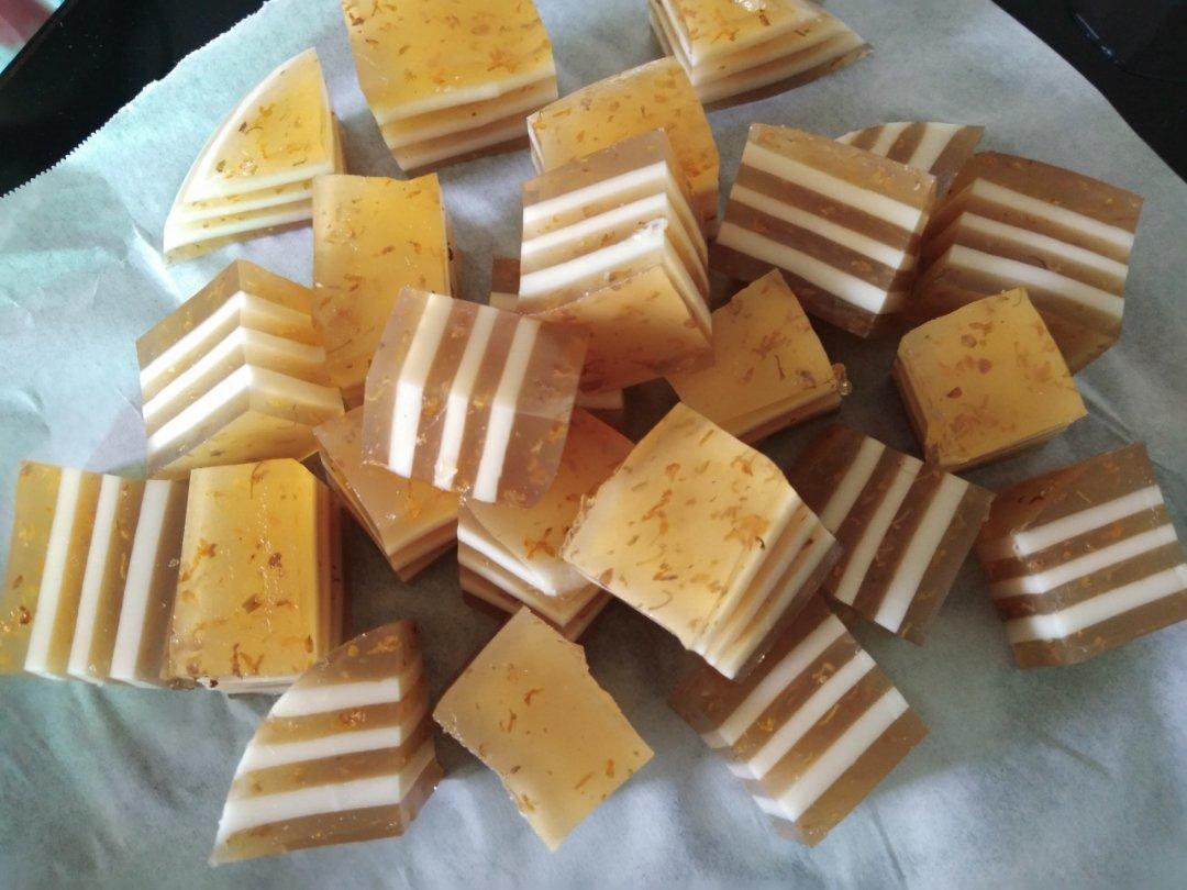 桂花椰汁千层糕(马蹄糕)