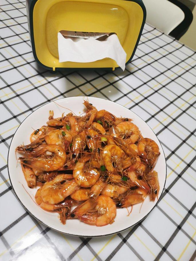 10分钟搞定，好吃到舔手指的油焖大虾
