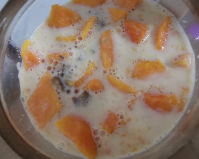木瓜栗子牛奶炖西米露的做法