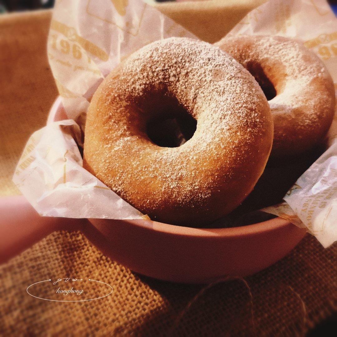 🍩超快手一小时低糖无需烤箱的甜甜圈（详细视频）