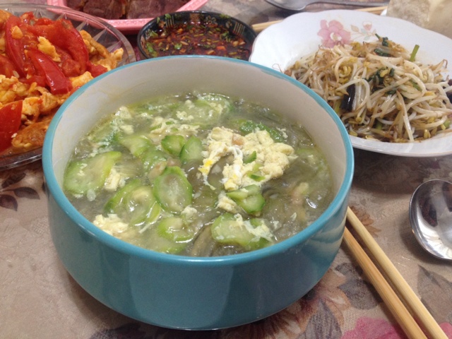 海米丝瓜粉皮蛋汤