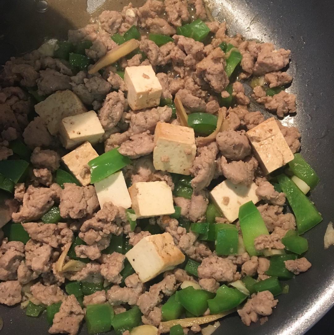 青椒炒肉沫