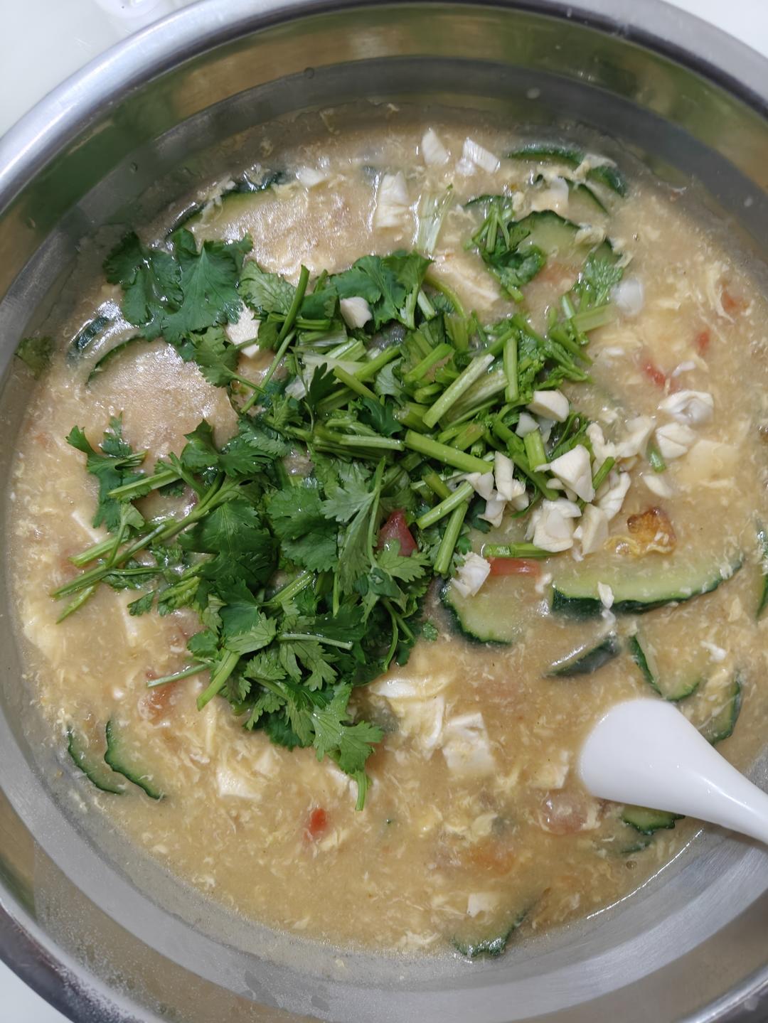 十分钟快手汤-西红柿黄瓜鸡蛋汤