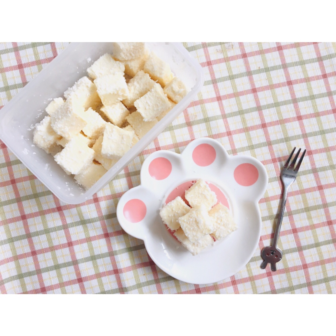完胜85度C牛奶椰丝小方
