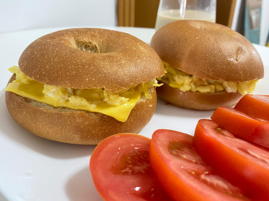 鸡蛋火腿三明治🥪，秒杀面包店，教你怎么包三明治，可以摆地摊的美食