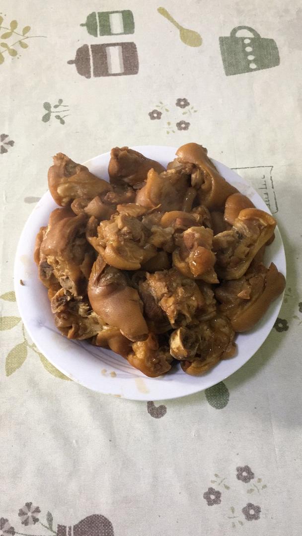 酱香卤猪蹄