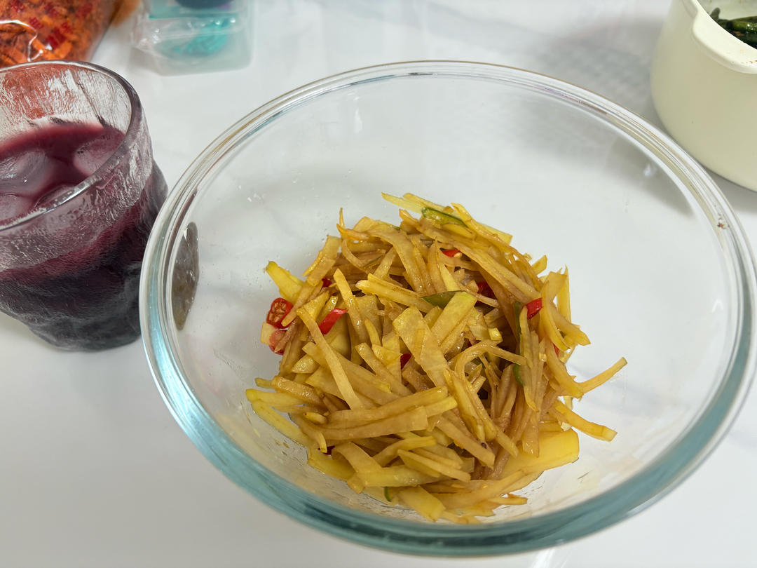 酸辣土豆丝的家常做法 超级下饭