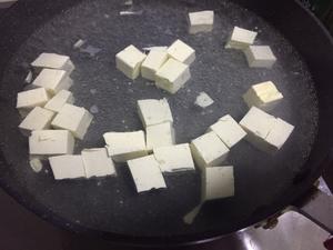 素食者：菠菜豆腐汤的做法 步骤5
