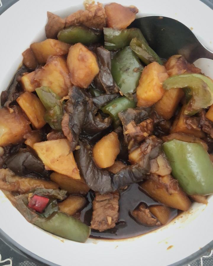 正宗东北菜 下饭菜 土豆炖茄子