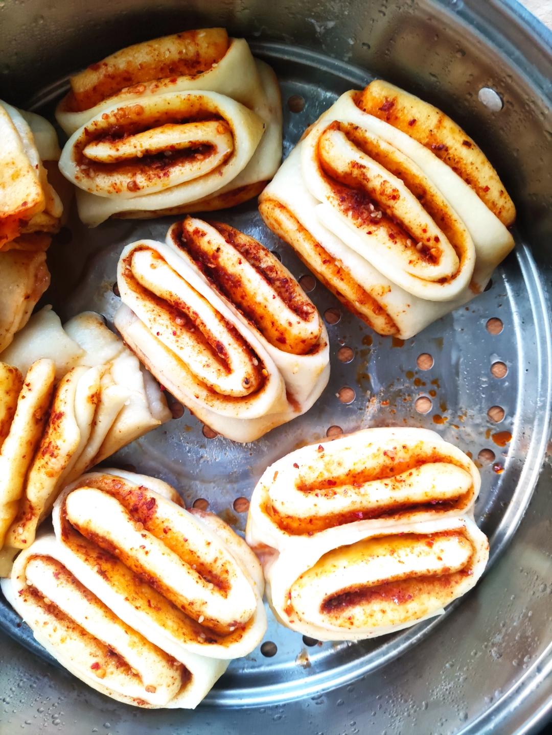 超级好吃的麻辣花卷