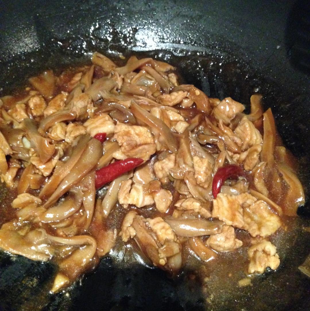 蘑菇炒肉丝