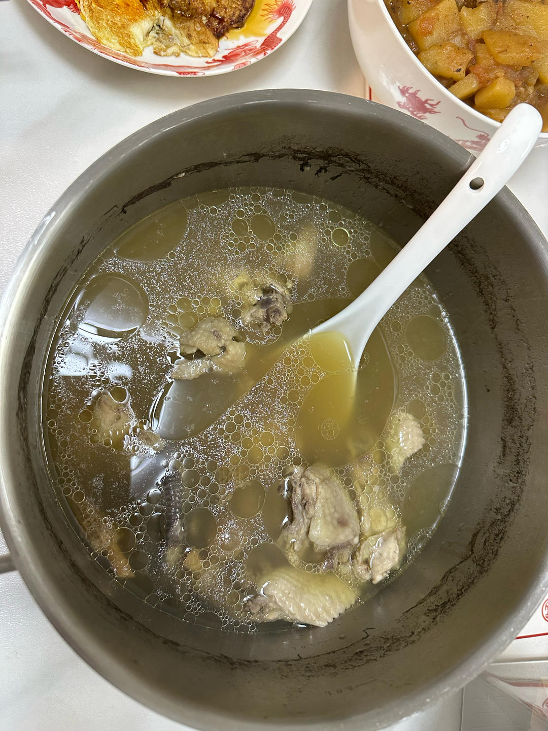 羊肚菌板栗鸡汤