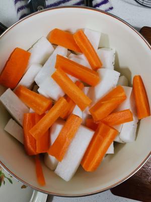 爽口下饭的萝卜泡菜的做法 步骤1