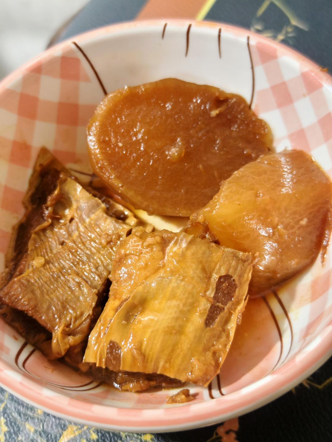 街边牛杂 
广式牛杂萝卜